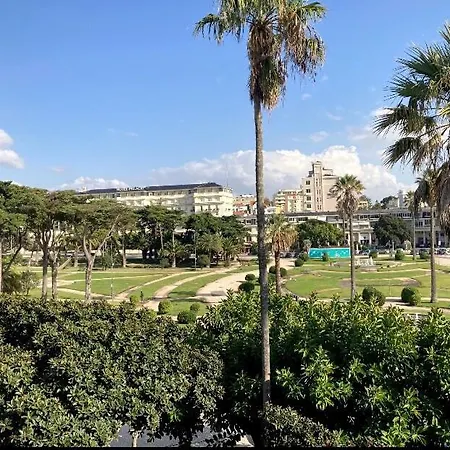 2min From & Iconic Casino Garden Views Apartamento Estoril