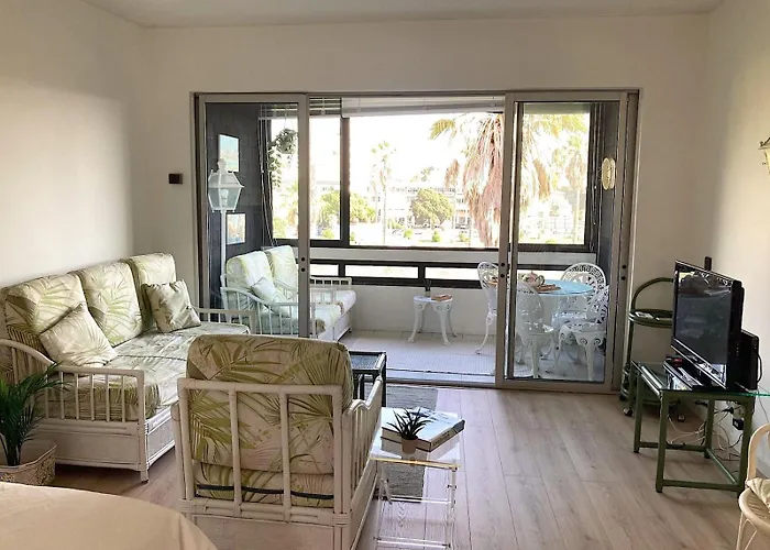 2min From & Iconic Casino Garden Views * Estoril
